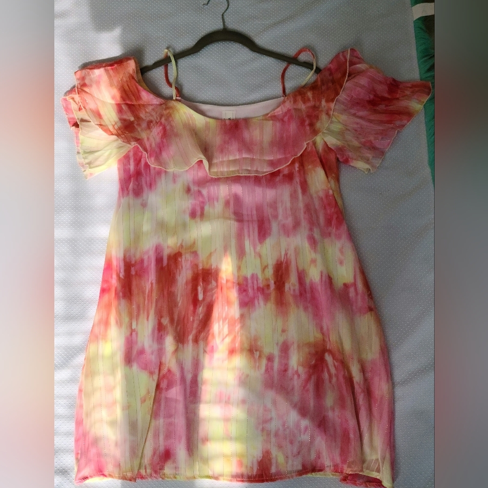 NWOT Juniors/Women's Size Small Off Shoulder Dress